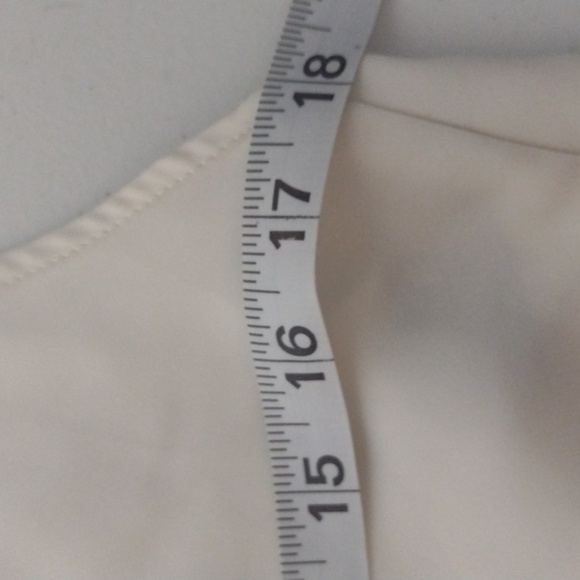 Crow neck collared back ties halter top size medium - Picture 3 of 4